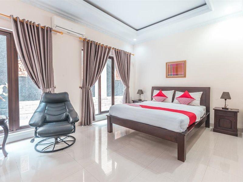 Oyo 1667 Wisma Lux Barkah Jakarta Værelse billede