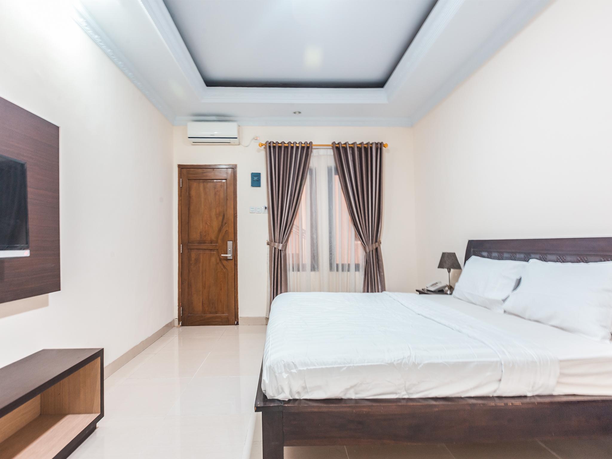 Oyo 1667 Wisma Lux Barkah Jakarta Eksteriør billede