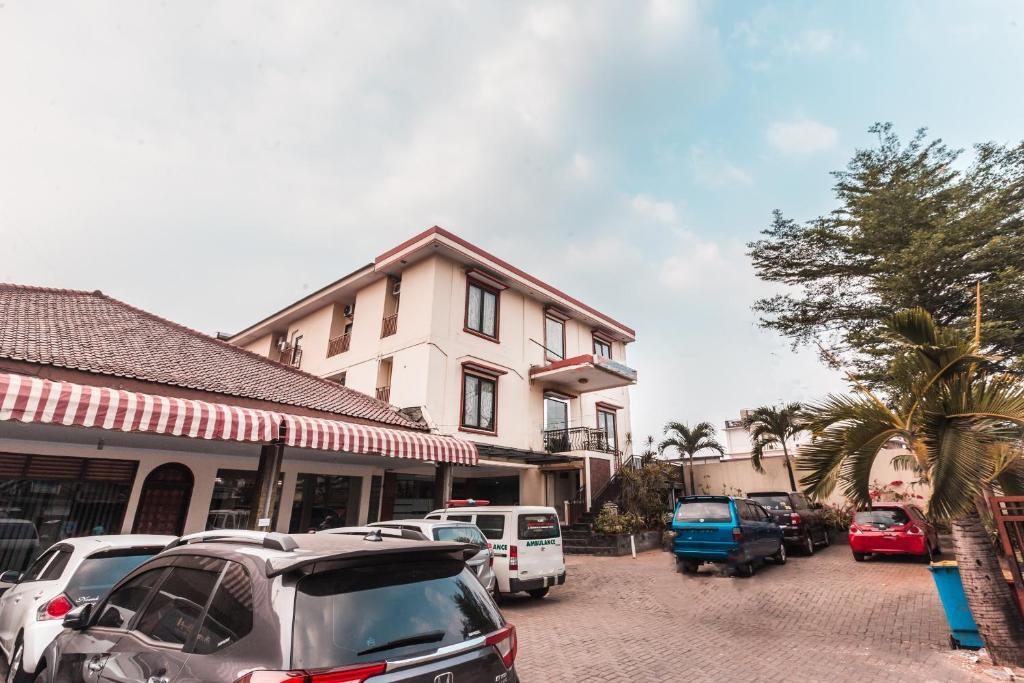 Oyo 1667 Wisma Lux Barkah Jakarta Eksteriør billede